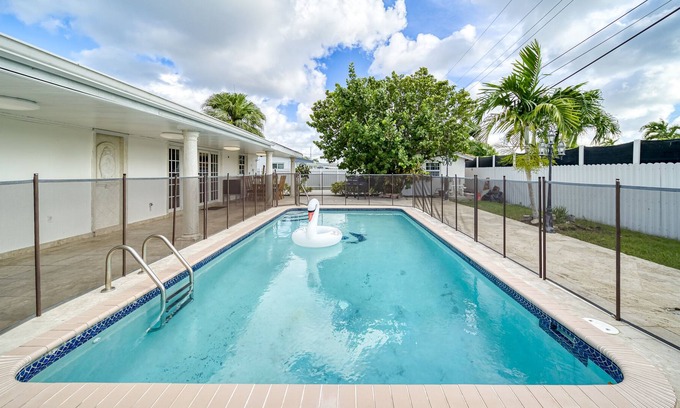 Westchester Casa | Gated Miami Pool House