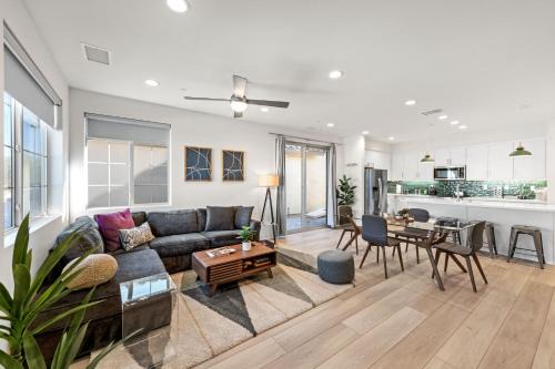 La Quinta Casa | Gated PGA West 2023 New Build - EV Friendly