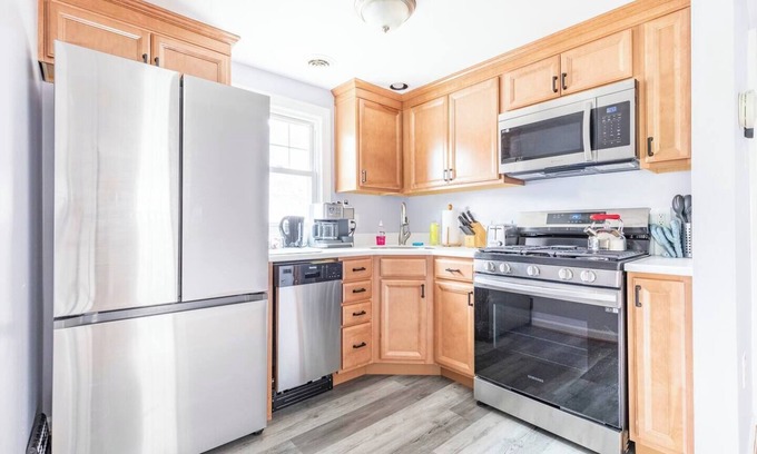 North Buffalo Casa | Gates Circle 2 Bedroom Newly Renovated Haven