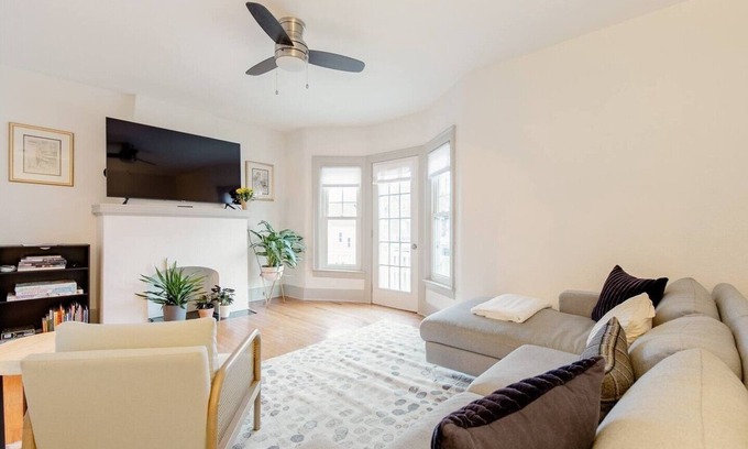 Buffalo Casa | Gates Circle 2 Bedroom Sanctuary