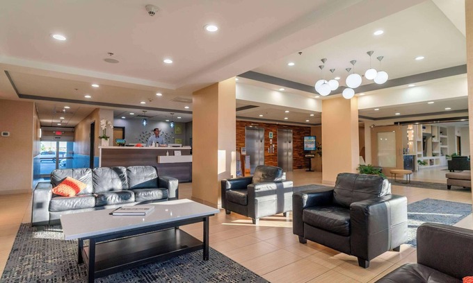 Ocean City Hotel | Gateway Hotel & Suites Ocean City, Ascend Hotel Collection