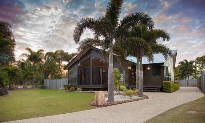 Agnes Water Casa | 8 Party A Pet Friendly