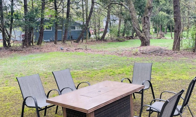 Maple Hill Casa | Gathering space in the Heart of West Hartford
