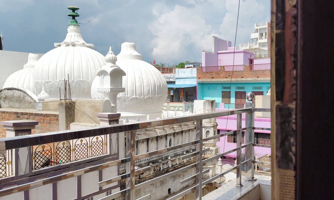 Varanasi Hotel | Gauri Shankar P Guest house