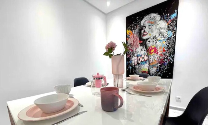 Gauthier Apartamento | Gauthier Living 06-Colorful 2 Bedroom in the heart