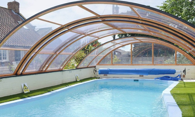 Malton Cabaña | Just 2 miles from the beautiful picture postcard village of Thornton-le-Dale.