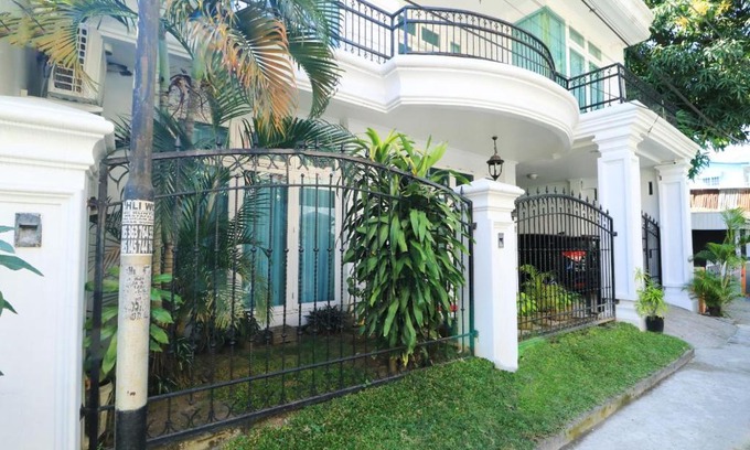 Losari Casa | Ge JacMart Homestay Makassar