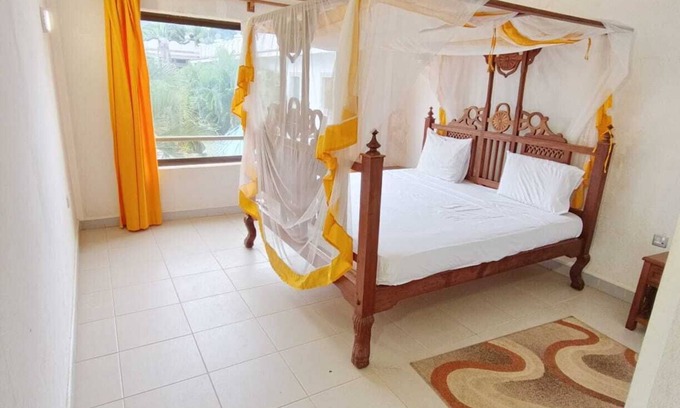 Ukunda Apartamento | GeckoApartment at MangroHotel, Diani Hidden GemChic serene & close to everything