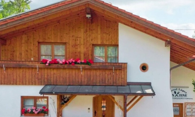 Bad Heilbrunn Casa | Gemütl. Ferienhaus, Holzofen, Große Terrasse, Finnische Sauna/haustierfreundlich