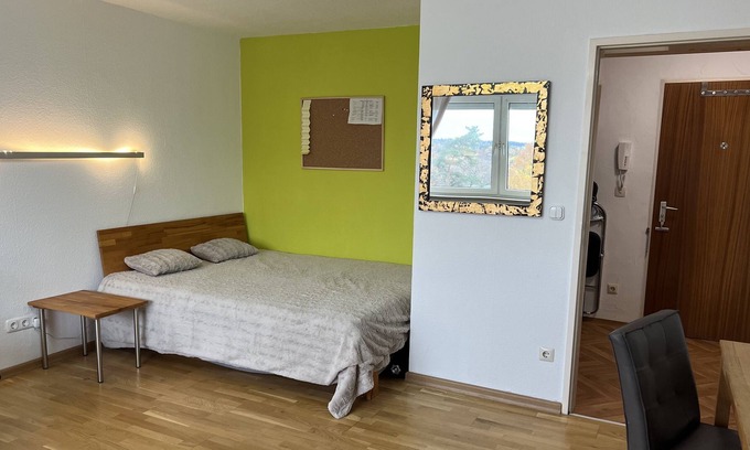 Langwasser Nordwest Apartamento | Gemütliche Wohnung neben der Messe