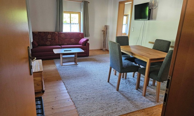 Ringelai Apartamento | Acogedor apartamento de 3 estrellas con terraza, zoológico