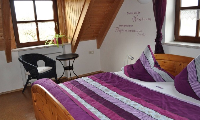 Leutershausen Apartamento | Acogedor y amplio apartamento de 70 m² para 4 personas, ideal para familias, cocina totalmente equipada.