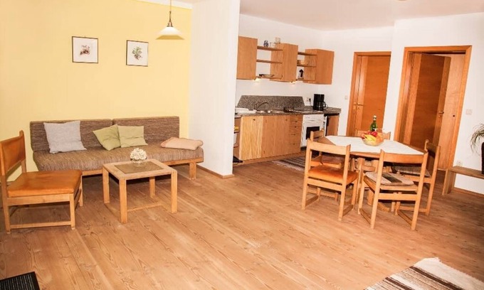 Roehrnbach Apartamento | Acogedora casa de vacaciones (45 m2) en el Bosque Bávaro con zoológico de mascotas