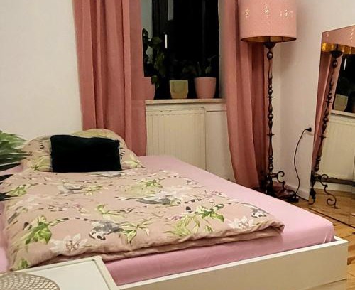 Saarbruecken Casa | Gemütliches Gästezimmer in der Saarbrücker Innenstadt