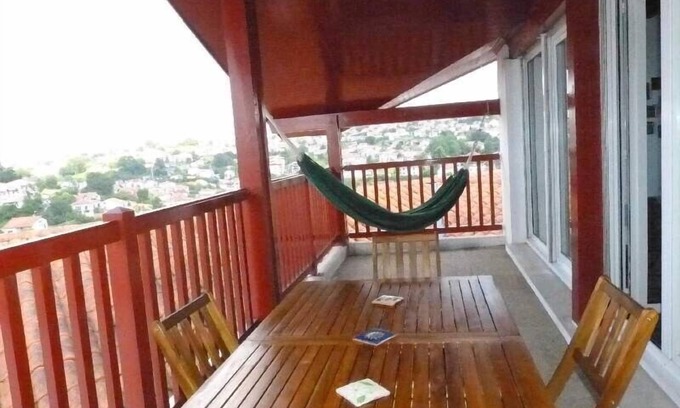 Hendaye Apartamento | Amplio apartamento de vacaciones para 4 personas, WiFi