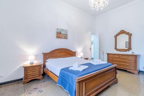 San Fruttuoso Apartamento | Genova San Fruttuoso Vintage & Roomy Flat