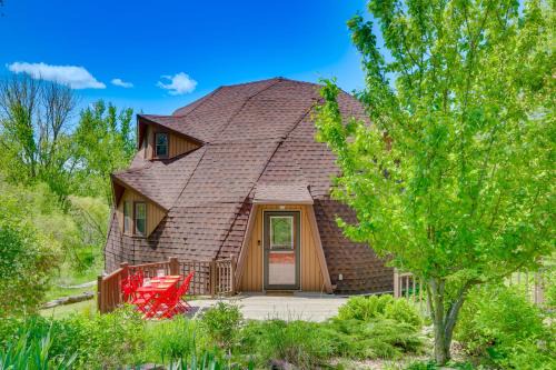 North Freedom Casa | Geodesic Dome House 18 Acres on Baraboo River!