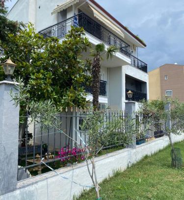 Thermaikos Apartamento | George Garden