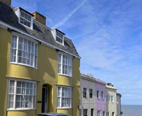 Herne Bay Casa | Georgian home on the beach great for families !