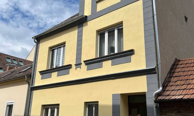 Eisenhuettenstadt Apartamento | Geräumige Ferienwohnung Mitten in der Altstadt von Fürstenberg/eisenhüttenstadt