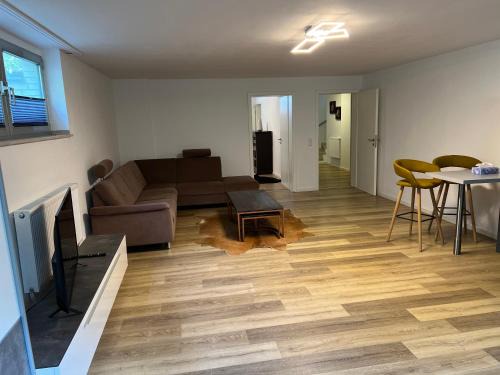 Widdersdorf Apartamento | Geräumige Unterkunft auch familienfreundlich bis 4 Personen Köln