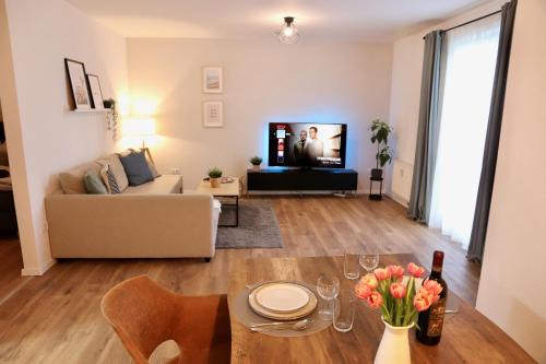 Magdeburg Apartamento | Geräumiges 2R City-Apartment Uninähe mit TV Streaming, Terrasse