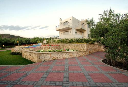 Nopigia Casa | Geräumiges Ferienhaus In Mithimna Mit Eigenem Pool