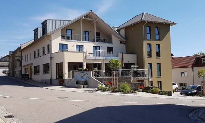 Zandt Apartamento | Amplio y moderno apartamento con gran balcón al centro del pueblo, sin barreras