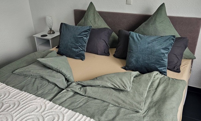 Iversheim Apartamento | Gesamte Ferienwohnung Elya