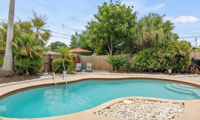 Gulfport Casa | Get 20% off Rent for 30 Nights or More |SunKissed in St Pete - 3BR Home w/Heated Pool Near the Beach