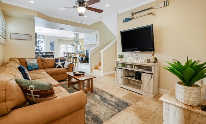 Oceano Casa | Get A Wave From It All