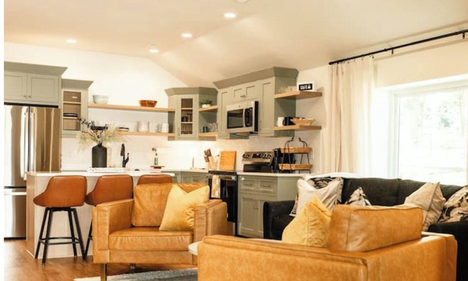 St. James Casa | Get Cozy in the Country - The Cottage on Luca Hill