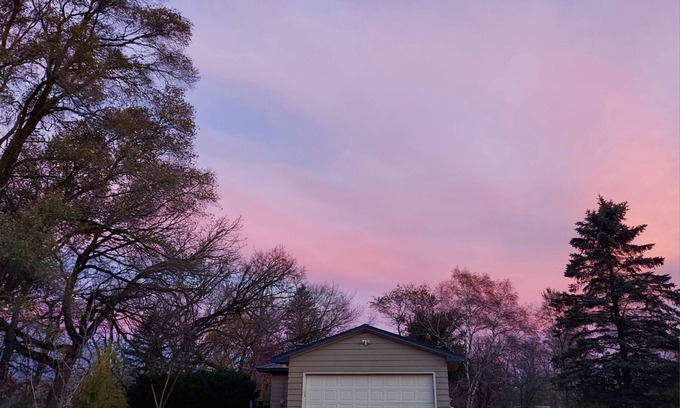 Wheatland Casa | Get lost from the hustle. Peaceful nature, country living at its finest.