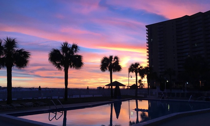 Destin Condominio | Getaways at Destin Holiday Beach Resort
