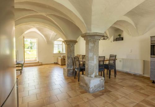 Mugeln Apartamento | Gewölbe aus dem Jahr 1806 genau zw L und DD