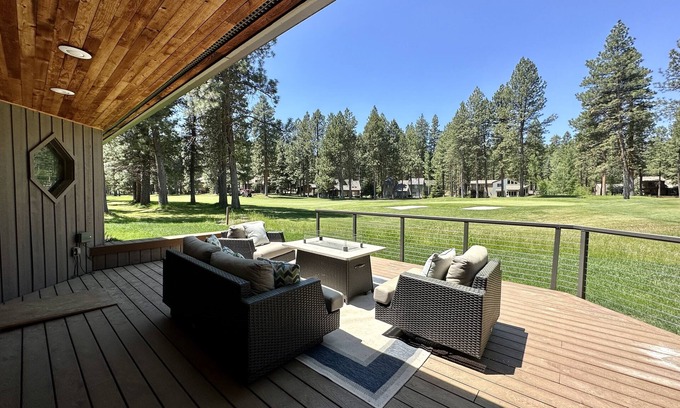 Black Butte Ranch Casa | GH091A | Views of Big Meadow 5th fairway. Spacious home with a game room!