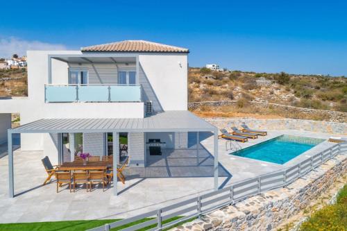 Kefalas Villa | Gianna's Panoramic Seaview Twin Villas with pool 2