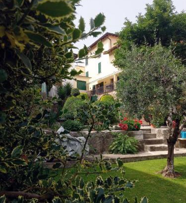 Gaino Casa | Giardino Fiorito