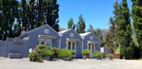Gibbston Casa | Gibbston Boathouse with Outdoor Bath