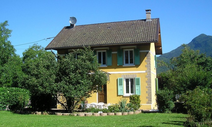 Giez Casa | Propiedad de carácter cerca del lago de Annecy en medio de impresionantes paisajes de montaña.
