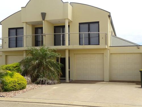 Wallaroo Casa | Gilmore Getaway