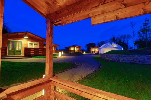 Kinnitty Casa | Giltraps Townhouse & Glamping
