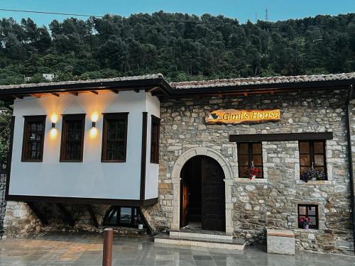 Berat Cama Y Desayuno | Gimis House Hotel