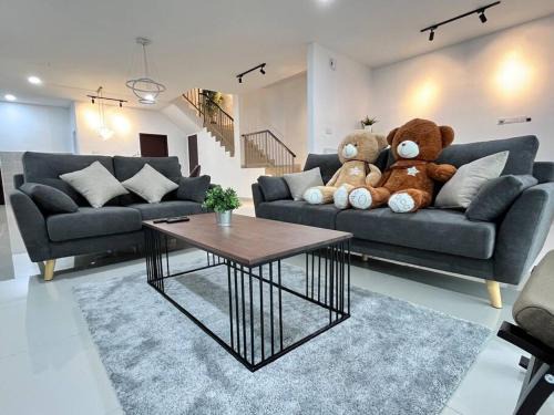 Larut Casa | GioiaHome with 6 bedroom and 15 guest
