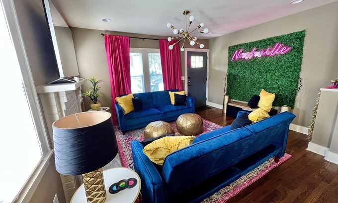 Radnor Casa | Minutos al centro de la ciudad - Adorable casa recién remodelada!