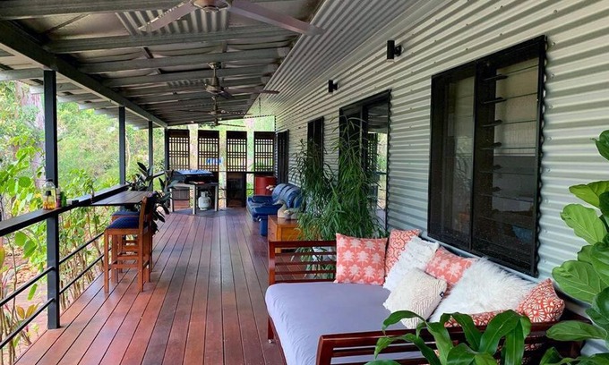 Herbert Casa | Girraween Rural Retreat with Gorgeous Lagoon Pool