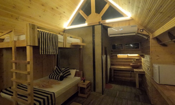 Habarana Cabaña | Gisban Wood Cabana & Hostel (Luxury Wood Cabana In Habarana)