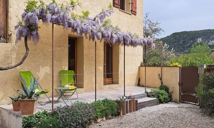 Bregnier-Cordon Casa | Alojamiento y estancia en el Bugey, a lo largo de la vía verde Viarhôna