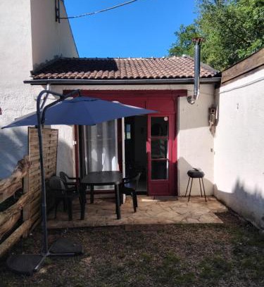 Saint-Aubin-de-Nabirat Casa | Gite 4 personnes
