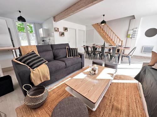 Bourgogne-Fresne Apartamento | Gite 8 personnes avec jacuzzi à 10 min de Reims